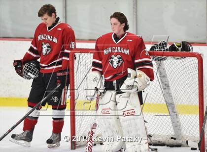 Thumbnail 2 in New Canaan vs. Darien (FCIAC Semifinal) photogallery.
