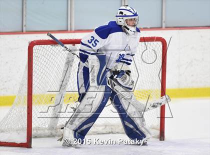 Thumbnail 2 in New Canaan vs. Darien (FCIAC Semifinal) photogallery.