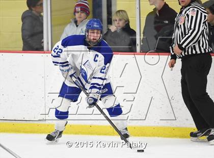 Thumbnail 1 in New Canaan vs. Darien (FCIAC Semifinal) photogallery.
