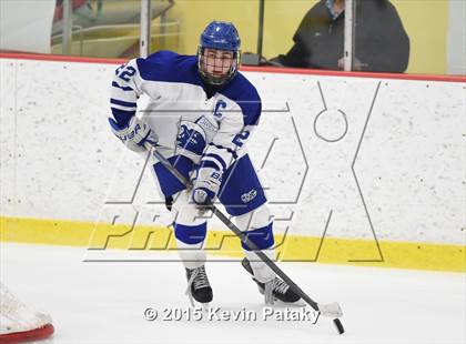 Thumbnail 2 in New Canaan vs. Darien (FCIAC Semifinal) photogallery.
