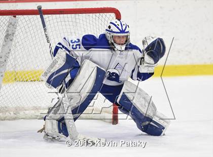 Thumbnail 3 in New Canaan vs. Darien (FCIAC Semifinal) photogallery.