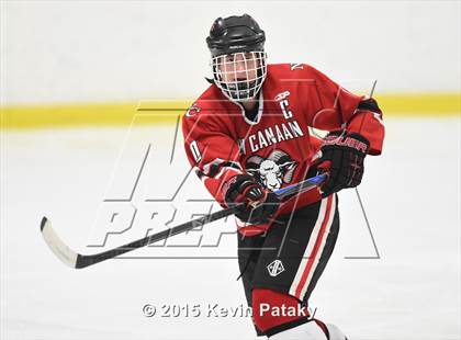 Thumbnail 2 in New Canaan vs. Darien (FCIAC Semifinal) photogallery.
