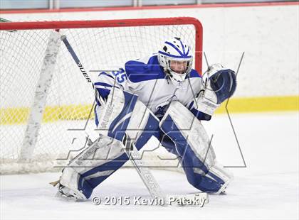 Thumbnail 1 in New Canaan vs. Darien (FCIAC Semifinal) photogallery.