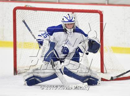 Thumbnail 2 in New Canaan vs. Darien (FCIAC Semifinal) photogallery.