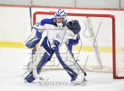 Thumbnail 1 in New Canaan vs. Darien (FCIAC Semifinal) photogallery.
