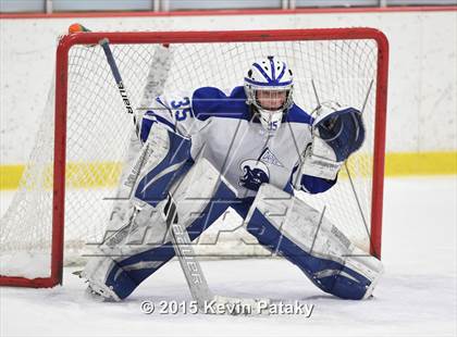 Thumbnail 1 in New Canaan vs. Darien (FCIAC Semifinal) photogallery.
