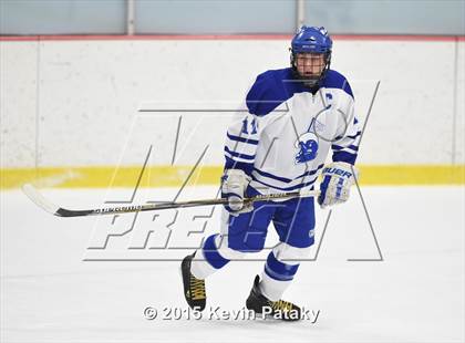 Thumbnail 1 in New Canaan vs. Darien (FCIAC Semifinal) photogallery.
