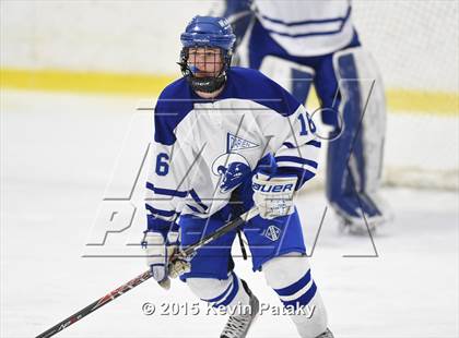 Thumbnail 3 in New Canaan vs. Darien (FCIAC Semifinal) photogallery.