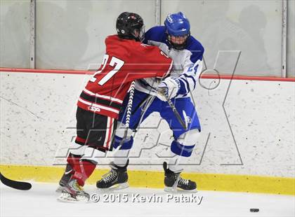 Thumbnail 3 in New Canaan vs. Darien (FCIAC Semifinal) photogallery.