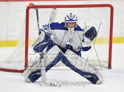 Thumbnail 3 in New Canaan vs. Darien (FCIAC Semifinal) photogallery.