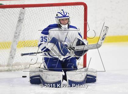Thumbnail 1 in New Canaan vs. Darien (FCIAC Semifinal) photogallery.
