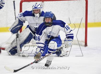 Thumbnail 2 in New Canaan vs. Darien (FCIAC Semifinal) photogallery.
