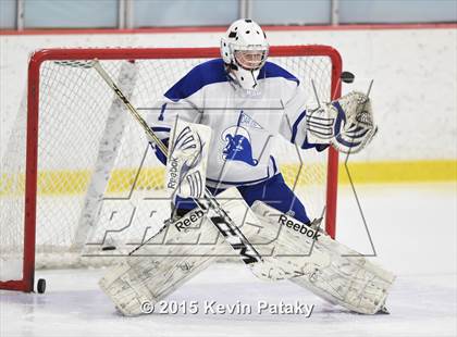 Thumbnail 2 in New Canaan vs. Darien (FCIAC Semifinal) photogallery.
