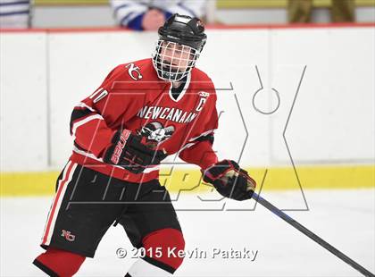Thumbnail 1 in New Canaan vs. Darien (FCIAC Semifinal) photogallery.