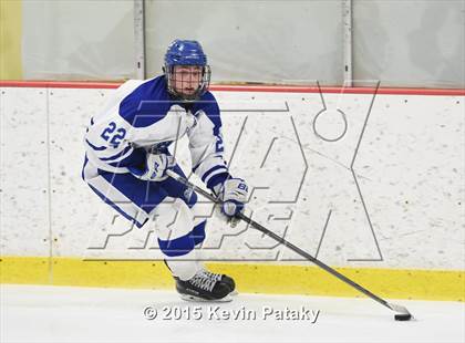 Thumbnail 3 in New Canaan vs. Darien (FCIAC Semifinal) photogallery.