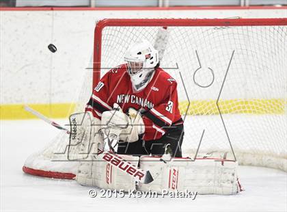 Thumbnail 3 in New Canaan vs. Darien (FCIAC Semifinal) photogallery.