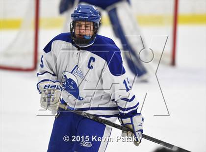 Thumbnail 3 in New Canaan vs. Darien (FCIAC Semifinal) photogallery.