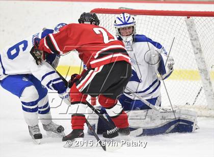 Thumbnail 1 in New Canaan vs. Darien (FCIAC Semifinal) photogallery.