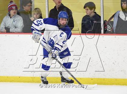 Thumbnail 1 in New Canaan vs. Darien (FCIAC Semifinal) photogallery.