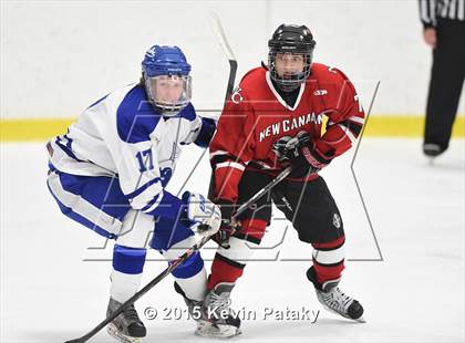 Thumbnail 2 in New Canaan vs. Darien (FCIAC Semifinal) photogallery.