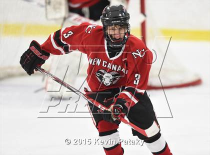 Thumbnail 2 in New Canaan vs. Darien (FCIAC Semifinal) photogallery.