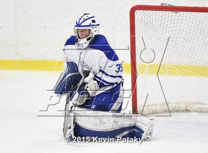 Thumbnail 2 in New Canaan vs. Darien (FCIAC Semifinal) photogallery.