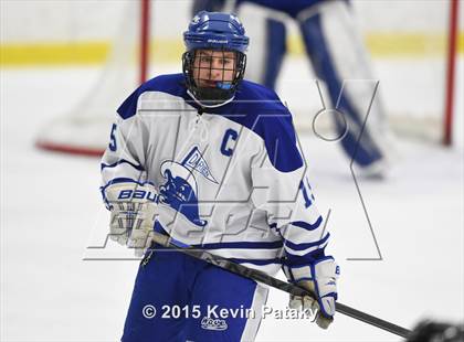 Thumbnail 1 in New Canaan vs. Darien (FCIAC Semifinal) photogallery.