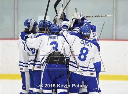 Thumbnail 2 in New Canaan vs. Darien (FCIAC Semifinal) photogallery.