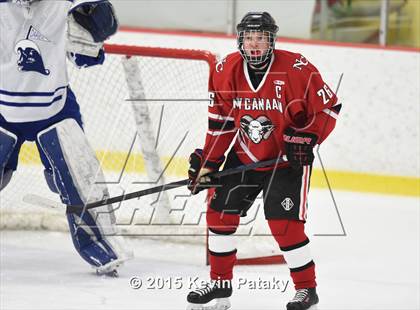 Thumbnail 2 in New Canaan vs. Darien (FCIAC Semifinal) photogallery.