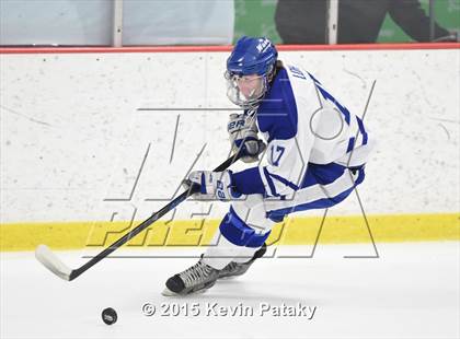 Thumbnail 2 in New Canaan vs. Darien (FCIAC Semifinal) photogallery.