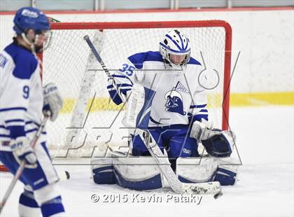 Thumbnail 3 in New Canaan vs. Darien (FCIAC Semifinal) photogallery.
