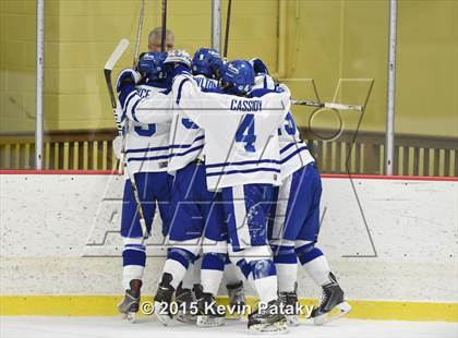 Thumbnail 3 in New Canaan vs. Darien (FCIAC Semifinal) photogallery.