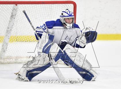 Thumbnail 2 in New Canaan vs. Darien (FCIAC Semifinal) photogallery.