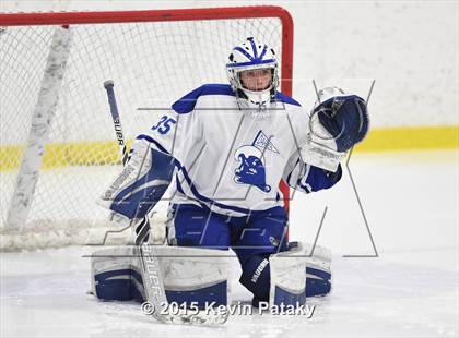 Thumbnail 2 in New Canaan vs. Darien (FCIAC Semifinal) photogallery.