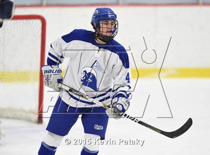Thumbnail 2 in New Canaan vs. Darien (FCIAC Semifinal) photogallery.