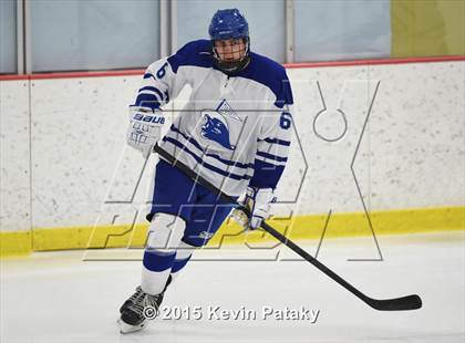 Thumbnail 2 in New Canaan vs. Darien (FCIAC Semifinal) photogallery.