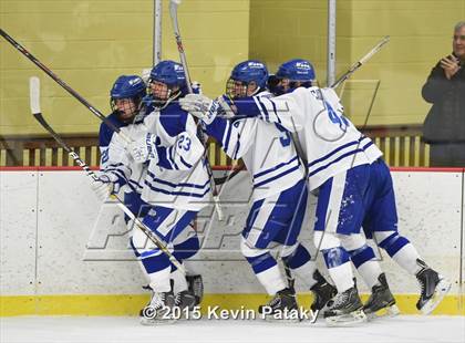 Thumbnail 1 in New Canaan vs. Darien (FCIAC Semifinal) photogallery.