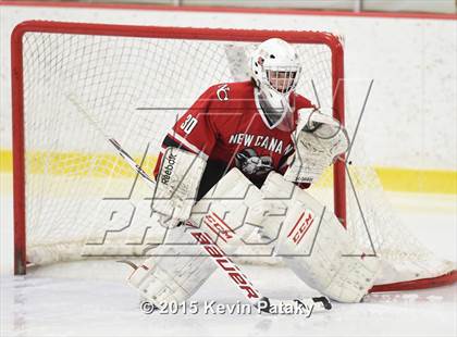 Thumbnail 1 in New Canaan vs. Darien (FCIAC Semifinal) photogallery.