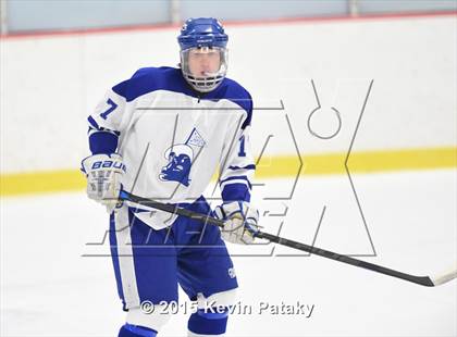 Thumbnail 2 in New Canaan vs. Darien (FCIAC Semifinal) photogallery.