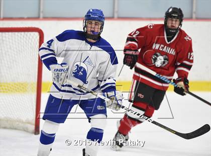 Thumbnail 2 in New Canaan vs. Darien (FCIAC Semifinal) photogallery.