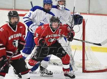 Thumbnail 2 in New Canaan vs. Darien (FCIAC Semifinal) photogallery.