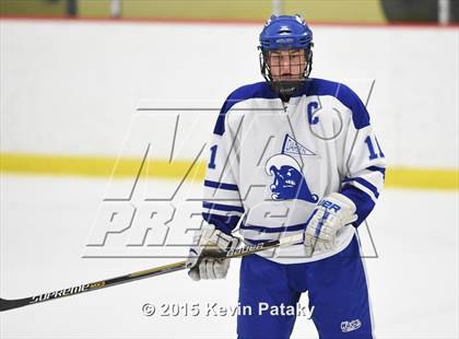 Thumbnail 2 in New Canaan vs. Darien (FCIAC Semifinal) photogallery.