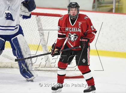 Thumbnail 3 in New Canaan vs. Darien (FCIAC Semifinal) photogallery.