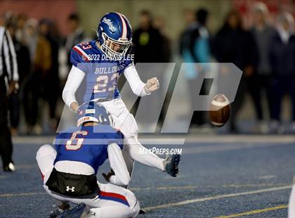 Thumbnail 1 in De La Salle @ Folsom (CIF State NorCal Regional D1-AA Final) photogallery.
