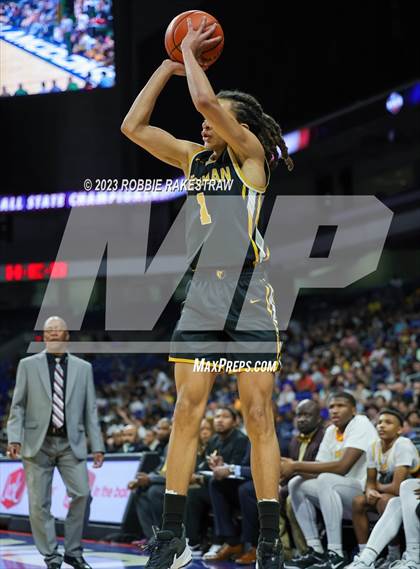 Thumbnail 2 in Beaumont United vs. Brennan (UIL 6A Basketball State Semifinal) photogallery.