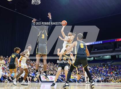 Thumbnail 1 in Beaumont United vs. Brennan (UIL 6A Basketball State Semifinal) photogallery.