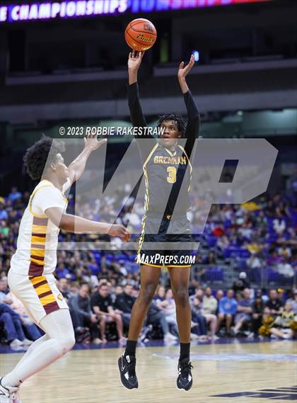 Thumbnail 2 in Beaumont United vs. Brennan (UIL 6A Basketball State Semifinal) photogallery.