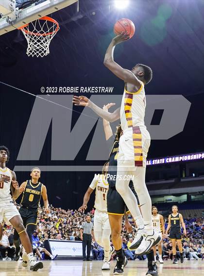 Thumbnail 2 in Beaumont United vs. Brennan (UIL 6A Basketball State Semifinal) photogallery.