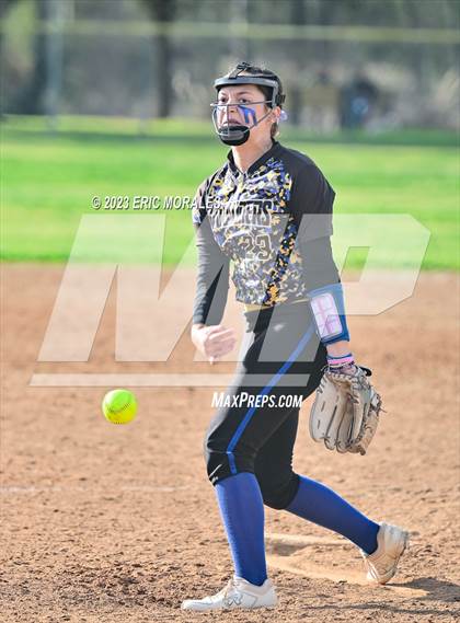 Thumbnail 2 in Imperial vs. Mira Mesa (Cougar Classic) photogallery.