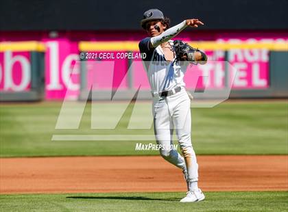 Thumbnail 2 in Houston County vs. Lassiter (GHSA 6A State Championship - Game 1) photogallery.